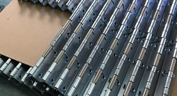 如何處理合頁(yè)卡滯鎖緊等不良現(xiàn)象| 廣有五金&東莞合頁(yè)