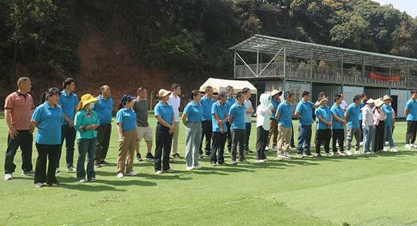 以心為塔，聚力成峰——記劉總在團(tuán)建中彰顯的領(lǐng)袖之光|廣有五金&東莞合頁